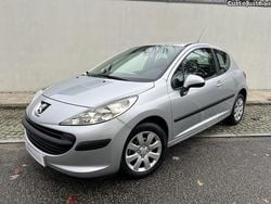 Cinza Usado 2008 Peugeot 207 Van | € 3.799 (Bom preço)
