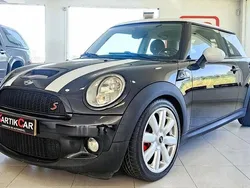 Preto Usado 2010 Mini Cooper Citadino | € 10.999 (Preço justo)