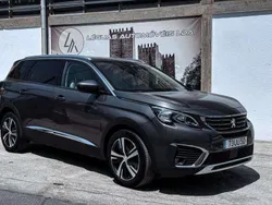 Cinzento Usado 2018 Peugeot 5008 Monovolume | € 19.980 (Preço justo)