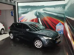 Cinza Usado 2022 Seat Leon Style | € 19.499 (Preço justo)