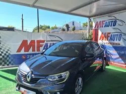Cinza Usado 2018 Renault Mégane IV LIMITED Sedan | € 15.600 (Preço justo)