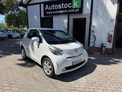 Branco Usado 2009 Toyota iQ Citadino | € 7.800 (Preço elevado)