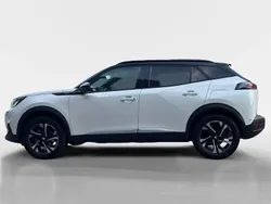 Branco Usado 2023 Peugeot 2008 GT SUV | € 29.900 (Caro)