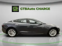 Cinzento Usado 2020 Tesla Model S Standard Range Sedan | € 36.000 (Preço justo)