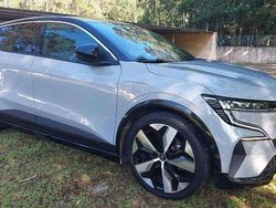 Cinzento Usado 2024 Renault Mégane | € 28.890 (Preço justo)