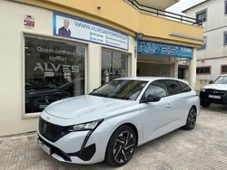 Branco Usado 2024 Peugeot 308 Allure Carrinha | € 24.980 (Bom preço)