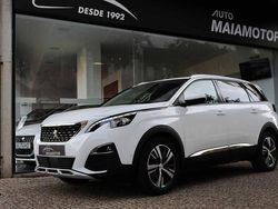 Branco Usado 2020 Peugeot 5008 Monovolume | € 18.500 (Preço justo)