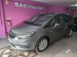 Cinzento Usado 2018 Opel Zafira Dynamic Monovolume | € 16.600 (Preço justo)
