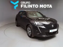 Preto Usado 2023 Peugeot 2008 Active SUV | € 17.490 (Bom preço)