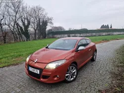 Vermelho Usado 2009 Renault Mégane III Coupé | € 7.000 (Preço justo)