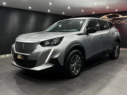 Cinza Usado 2022 Peugeot e-2008 Active SUV | € 20.900 (Preço justo)