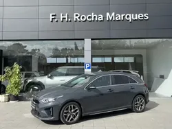 Cinzento Usado 2019 Kia Ceed GT GT-Line Citadino | € 21.750 (Preço justo)