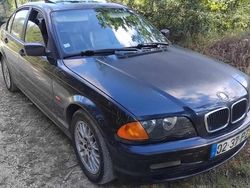 Azul Usado 2000 BMW 320 Sedan | € 4.000 (Preço justo)