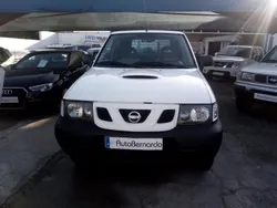 Branco Usado 2003 Nissan Terrano SUV | € 9.000 (Preço justo)