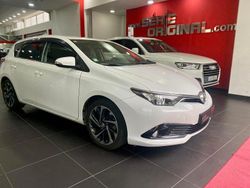 Branco Usado 2015 Toyota Auris | € 12.650