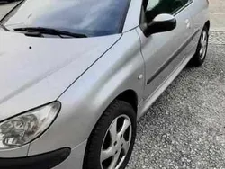 Cinzento Usado 2001 Peugeot 206 Cabrios | € 2.600