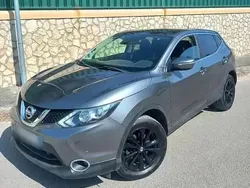 Cinzento Usado 2014 Nissan Qashqai N-Connecta SUV | € 13.900 (Preço justo)