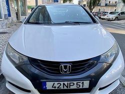 Branco Usado 2013 Honda Civic Comfort Sedan | € 11.500 (Preço justo)