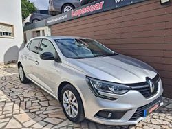Cinzento Usado 2020 Renault Mégane IV | € 15.450 (Preço justo)