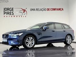 Cinza Usado 2020 Volvo V60 Momentum Carrinha | € 28.990 (Preço justo)