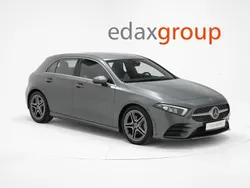 Cinza Usado 2019 Mercedes A200 AMG line Sedan | € 28.990 (Preço justo)