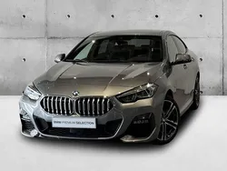 Cinza skyscraper metalizado Usado 2024 BMW 216 Shadowline Coupé | € 34.900 (Preço justo)