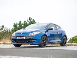 Azul Usado 2011 Renault Mégane Coupé R.S. Coupé | € 21.990