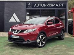 Vermelho Usado 2015 Nissan Qashqai Premium Edition SUV | € 14.990 (Preço elevado)