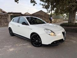 Branco Usado 2011 Alfa Romeo Giulietta Veloce Citadino | € 8.990 (Preço justo)