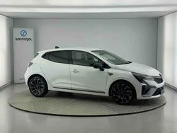 Cinzento Usado 2023 Nissan Qashqai N-Connecta SUV | € 28.490 (Preço justo)