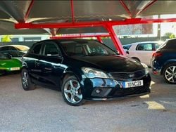Preto Usado 2012 Kia Ceed Citadino | € 10.950 (Preço elevado)