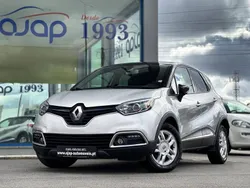 Cinzento Usado 2015 Renault Captur SUV | € 12.970 (Preço justo)