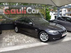Cinza Usado 2011 BMW 520 Sedan | € 14.390 (Preço justo)