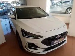 Branco Usado 2023 Ford Focus ST | € 27.000 (Preço elevado)