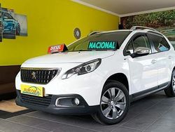 Branco Usado 2017 Peugeot 2008 Style SUV | € 12.950 (Preço justo)