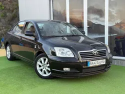 Preto Usado 2003 Toyota Avensis | € 6.990