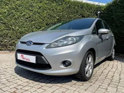 Cinza Usado 2011 Ford Fiesta Trend Citadino | € 5.990 (Bom preço)