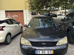 Usado 2001 Ford Mondeo Sedan | € 1.600