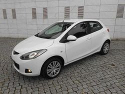 Branco Usado 2010 Mazda 2 Citadino | € 7.750 (Preço justo)