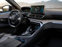 Cinzento Usado 2022 Peugeot 3008 Allure SUV | € 27.000 (Preço justo)