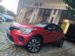 Vermelho Usado 2024 Renault Captur Evolution SUV | € 21.450 (Preço justo)