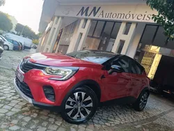 Vermelho Usado 2024 Renault Captur Evolution SUV | € 22.450 (Preço justo)