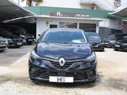 Preto Usado 2022 Renault Clio V Evolution Citadino | € 15.750 (Preço justo)