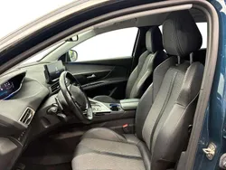 Azul Usado 2021 Peugeot 5008 Allure Monovolume | € 26.900 (Preço justo)