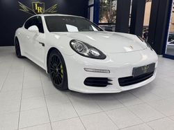 Branco Usado 2016 Porsche Panamera S E-Hybrid Sedan | € 42.000