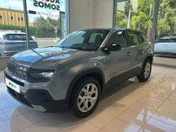 Cinzento Usado 2024 Jeep Avenger Altitude SUV | € 23.250 (Bom preço)