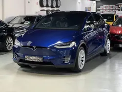 Azul Usado 2020 Tesla Model X Long Range SUV | € 44.990
