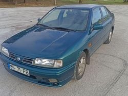 Usado 1995 Nissan Primera Sedan | € 1.500