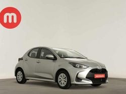 Cinzento Usado 2024 Toyota Yaris | € 18.699 (Preço justo)