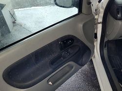 Usado 2002 Renault Clio II Sedan | € 1.500